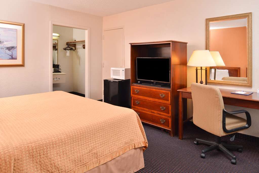 Econo Lodge Baton Rouge Prairieville Стая снимка